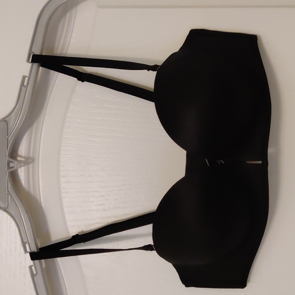 Brand new Victoria's Secret Bra size 34B